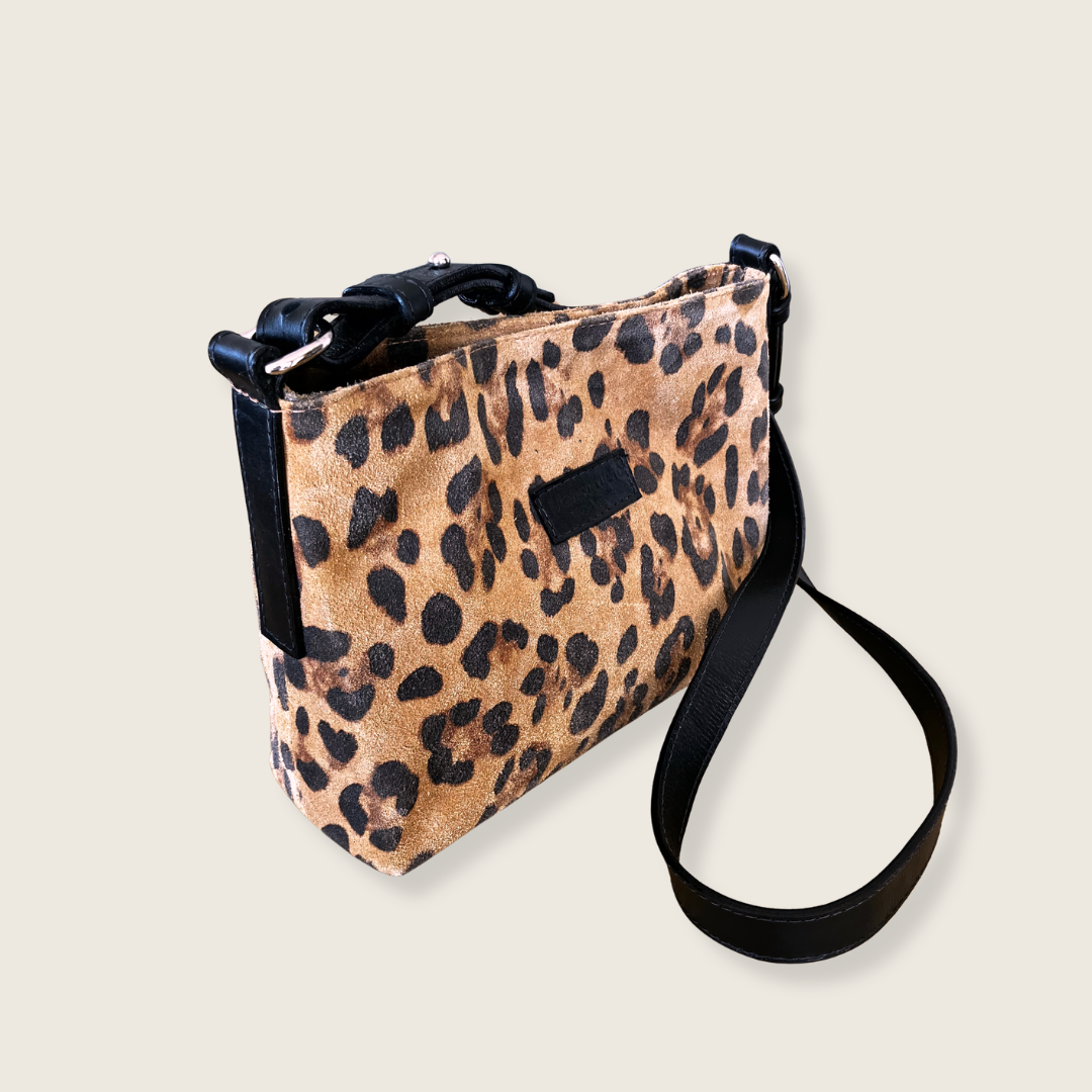 Cartera Estela Leo